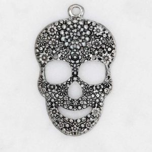 Large Skull Pendant